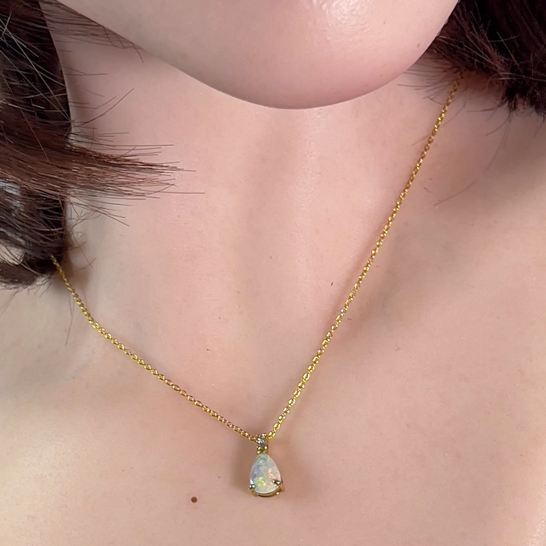 14kt Yellow Gold Pear shape 10x7mm Crystal Opal pendant