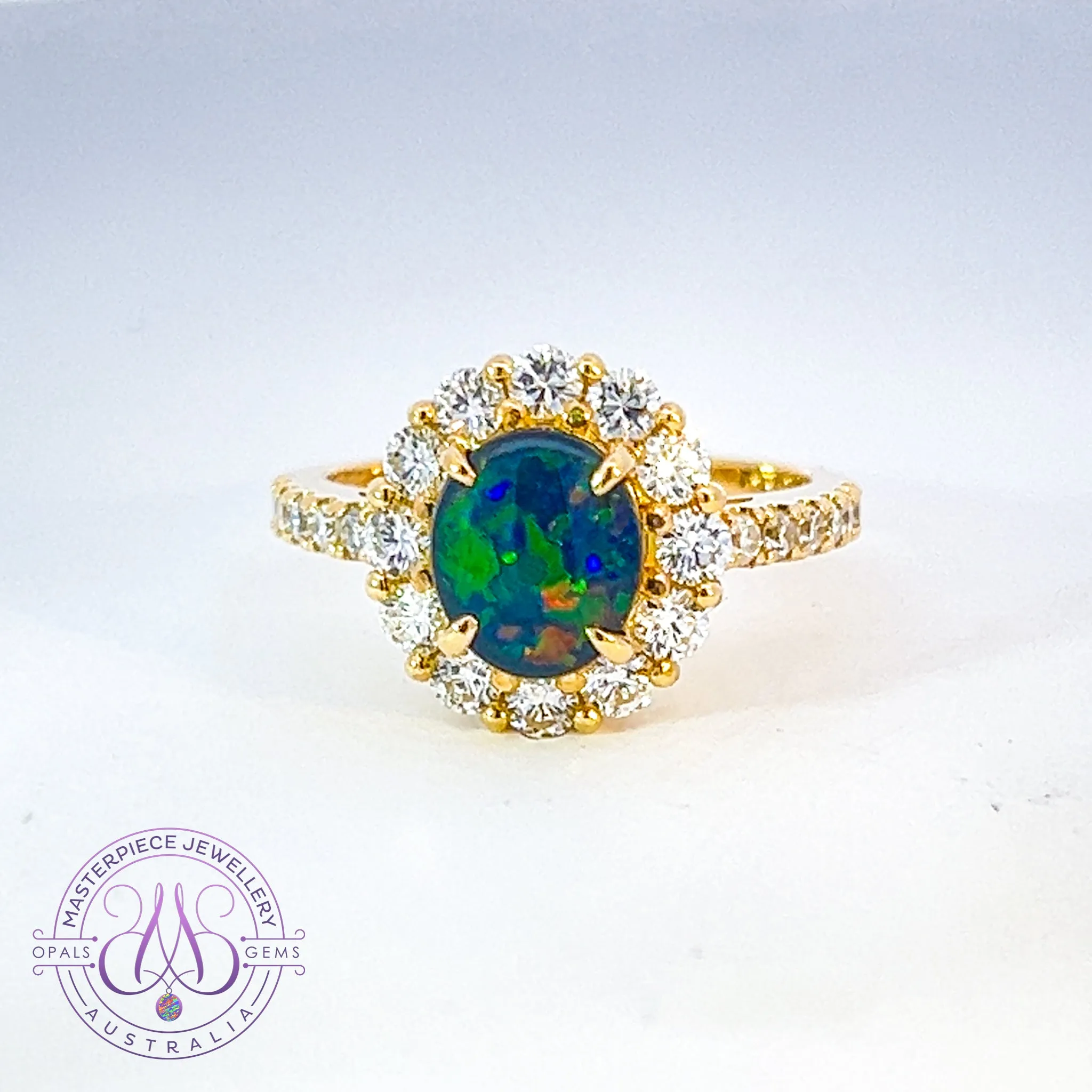 18kt Yellow Gold cluster ring Black Opal 1.03 Diamonds 0.88ct
