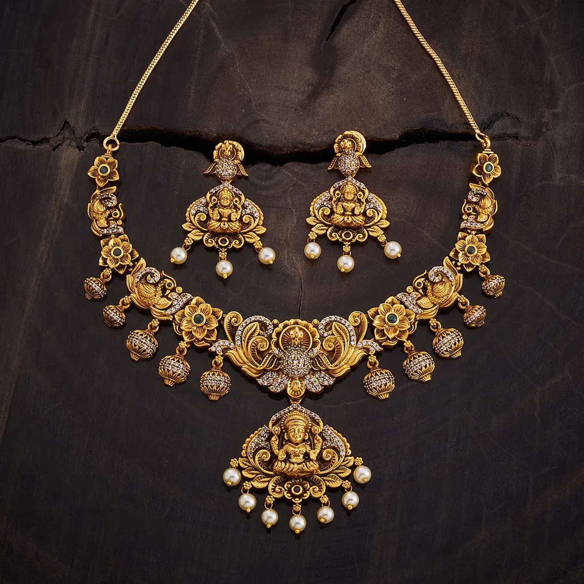 Antique Necklace 167130