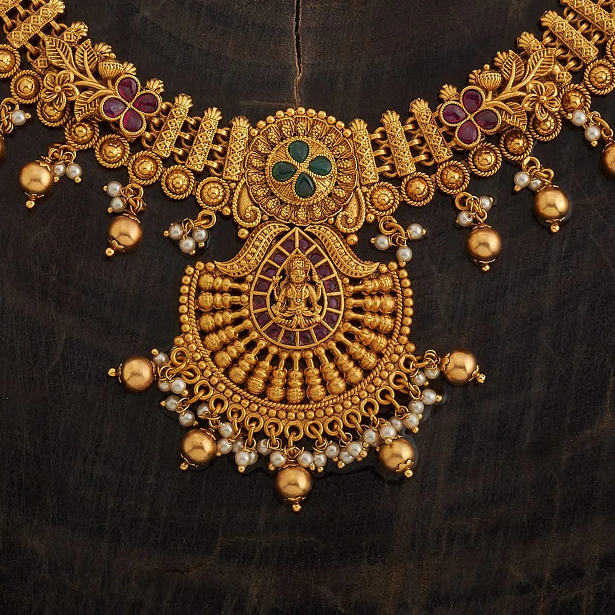Antique Necklace 172423