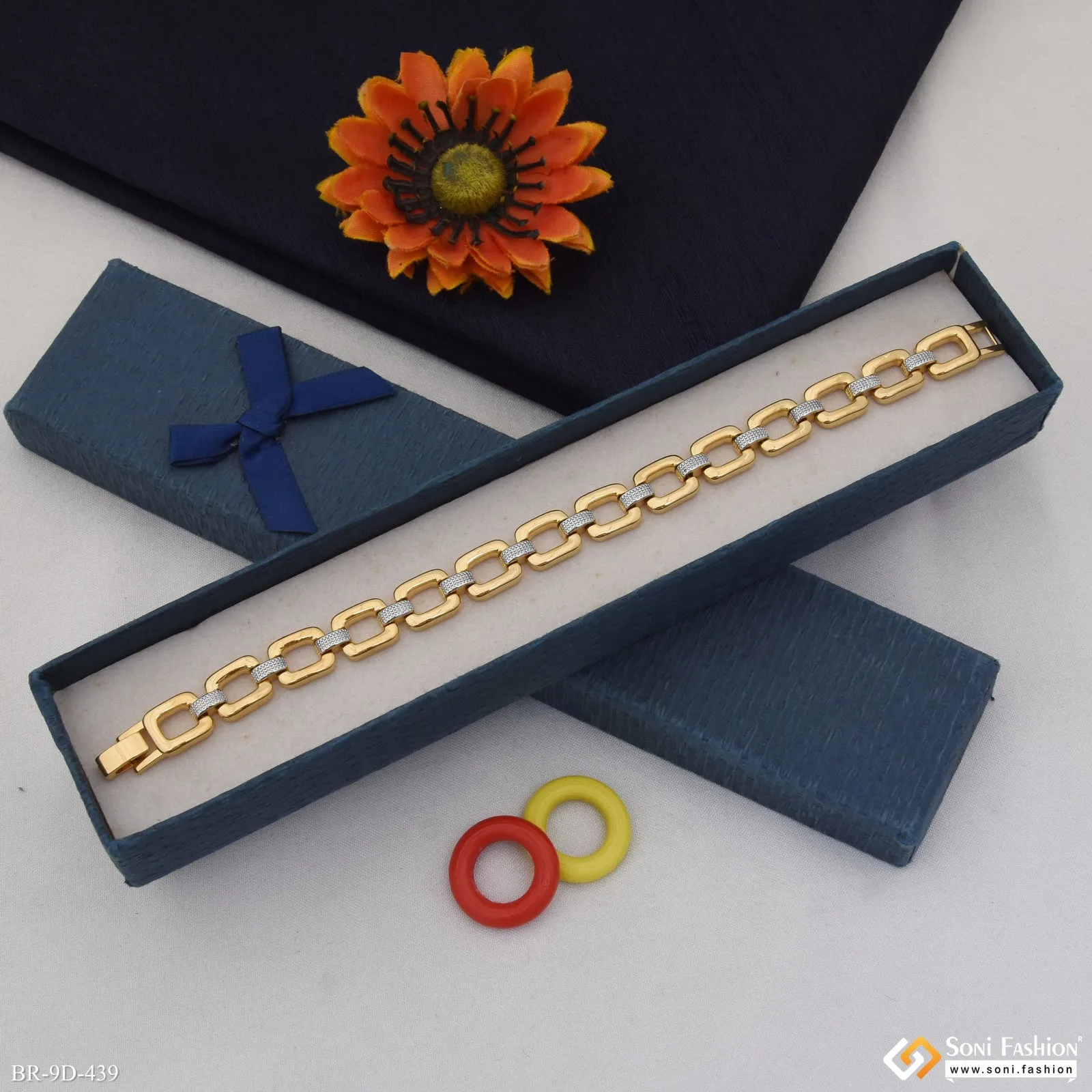 Best Quality Golden & Silver Color Bracelet for Men - Style D439