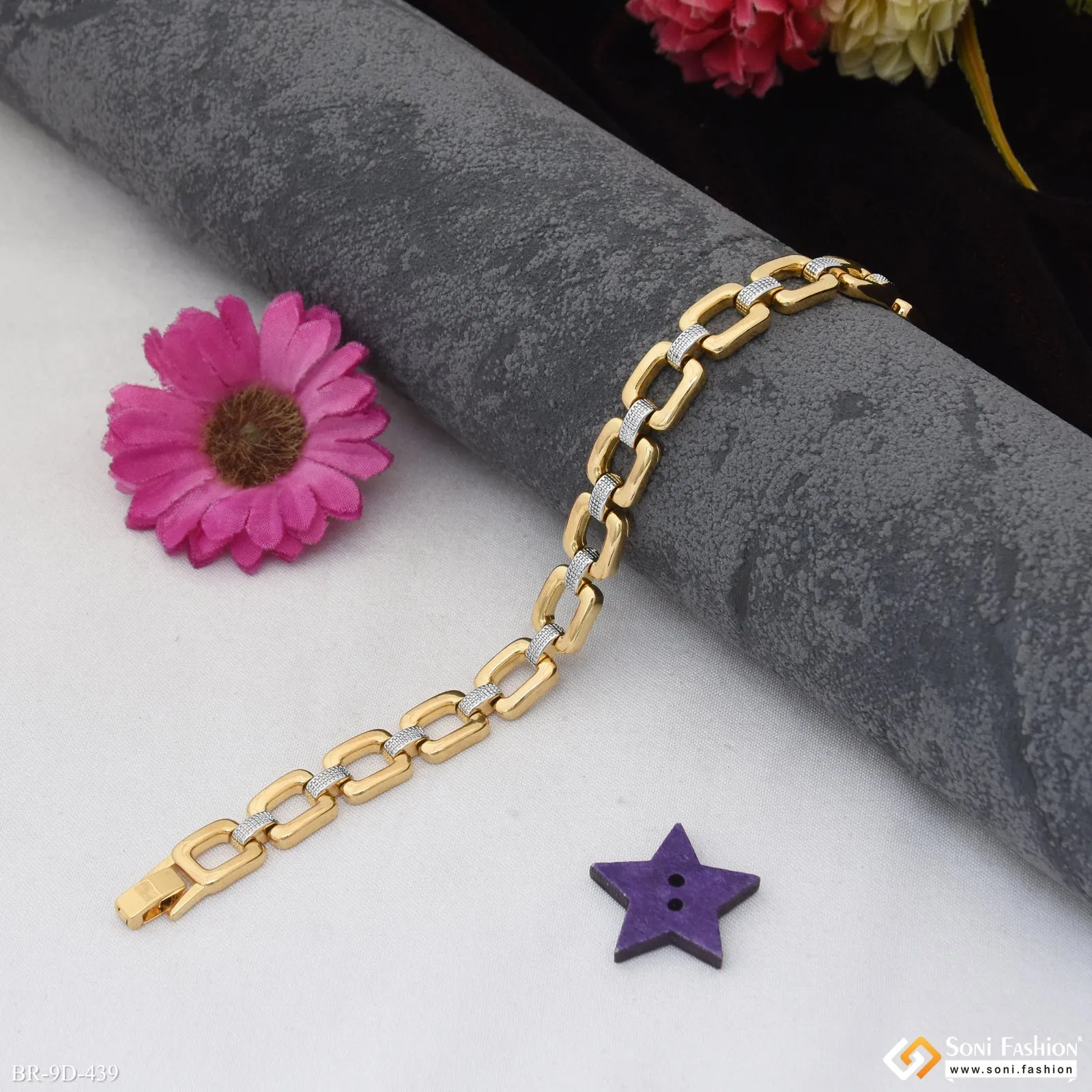 Best Quality Golden & Silver Color Bracelet for Men - Style D439