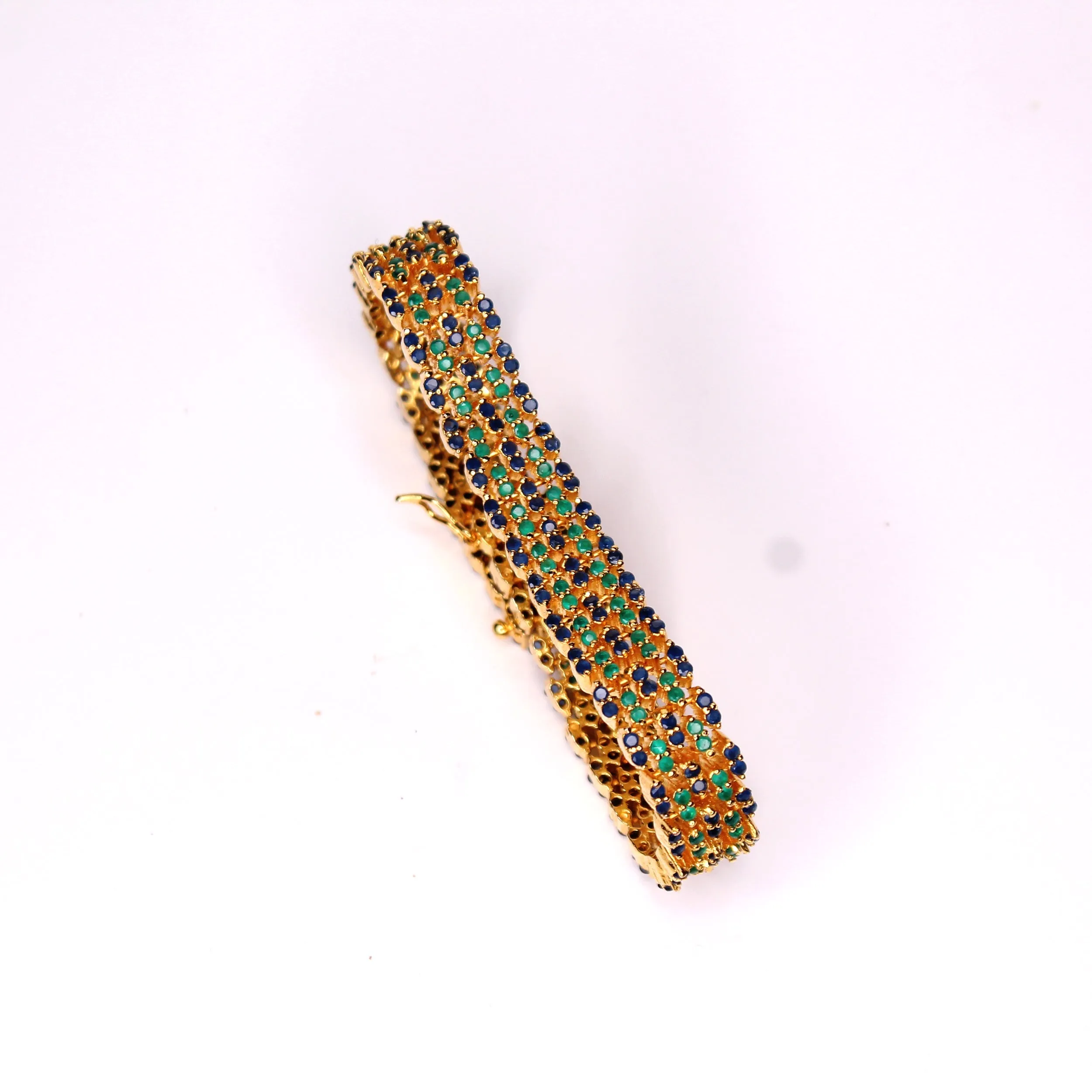 Bracelet in Blue Onyx with Jade