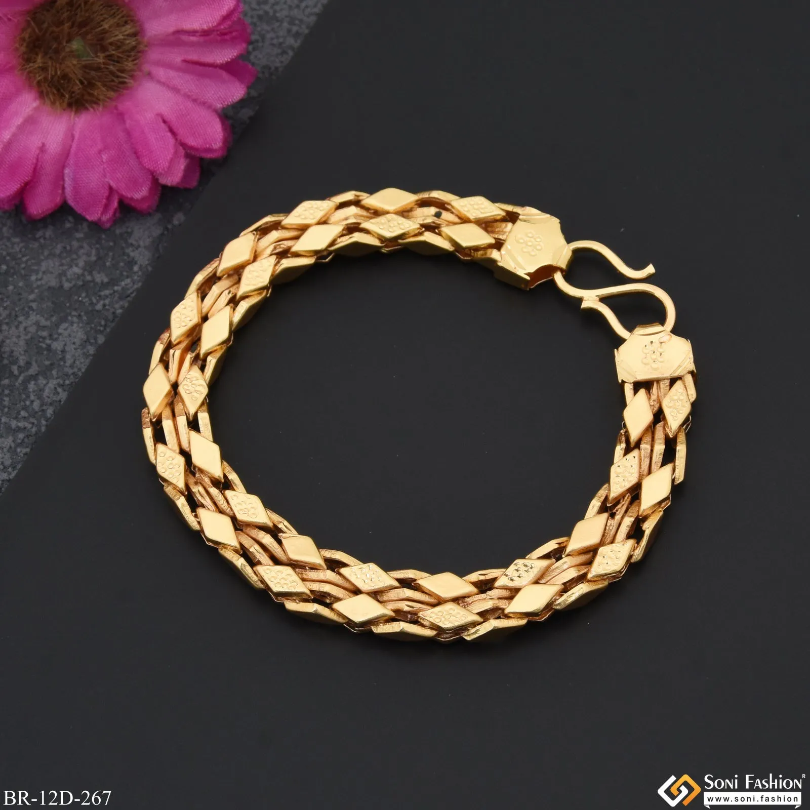 Brilliant Design Extraordinary Design Gold Plated Bracelet for Men - Style D267