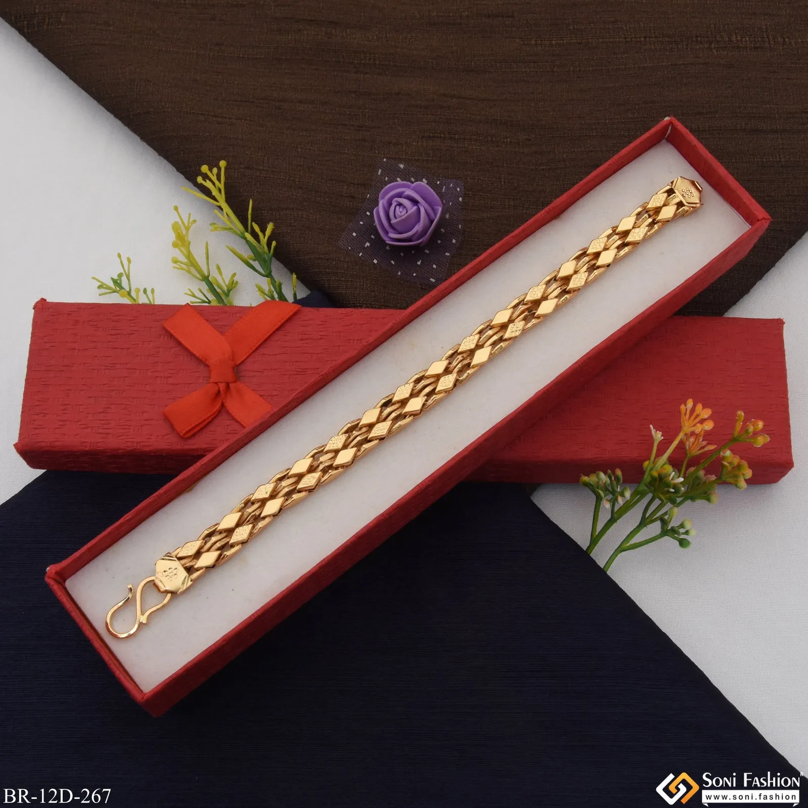 Brilliant Design Extraordinary Design Gold Plated Bracelet for Men - Style D267