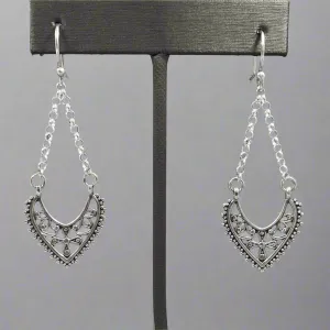 Croí - Ornate Heart on Chain Silver Earrings - Dangle