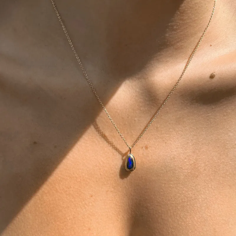 Freeform Necklace, Black Opal, 9kt Yellow Gold