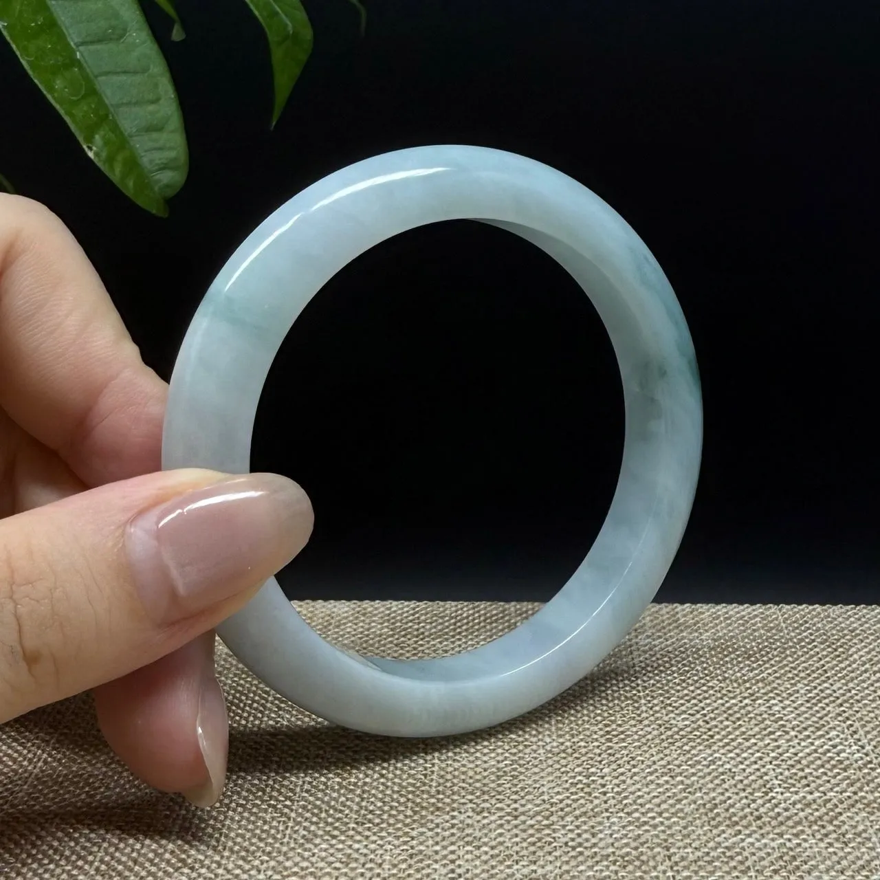 Genuine Burmese Green Jade Jadeite Bangle Bracelet ( 55mm )