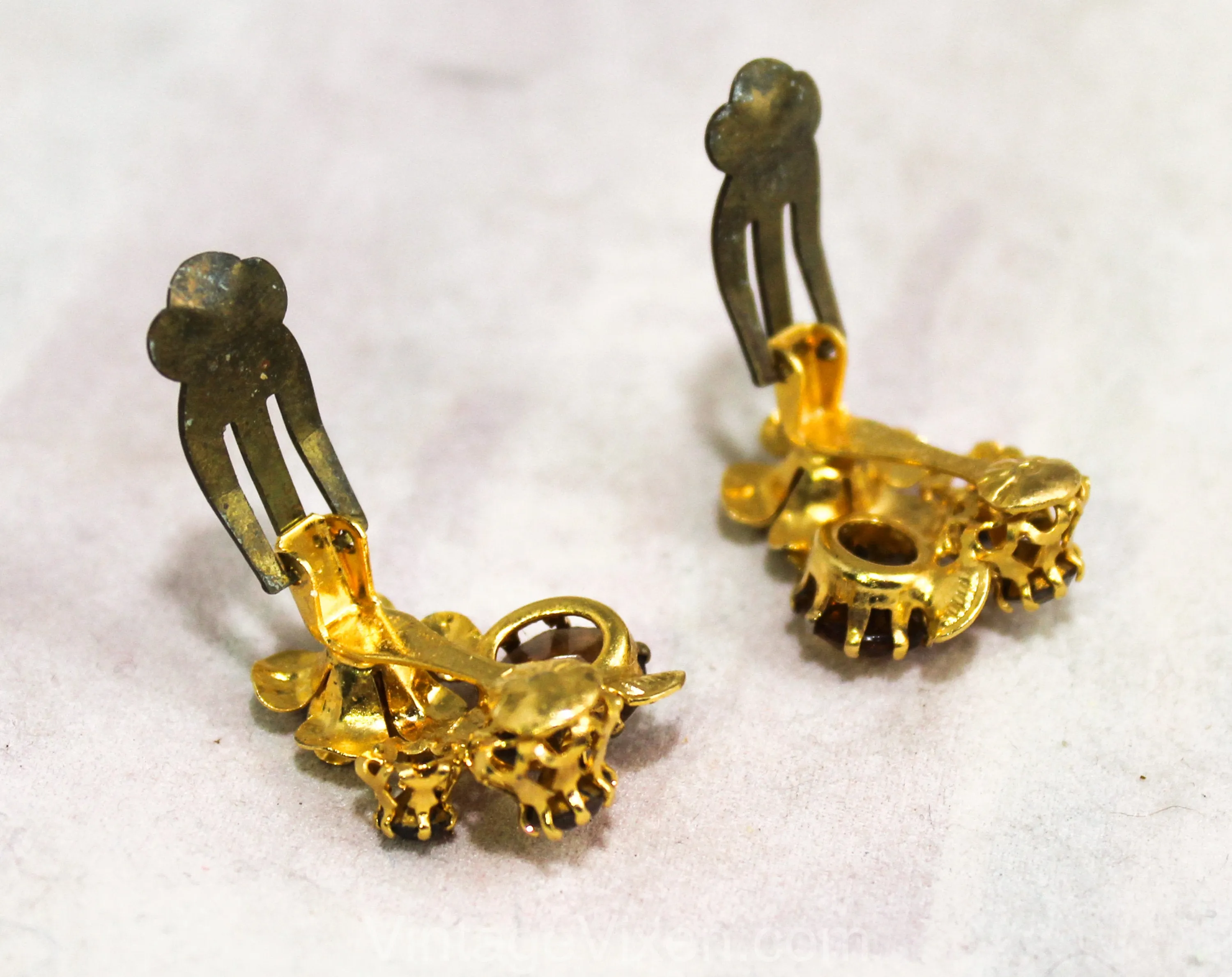 Glam 1950s Filigree Flower Earrings by 'Mistar Bijoux' - Clip On - Goldtone Metal & Citrine - 50s Bombshell - Stunning Glamour - 34701