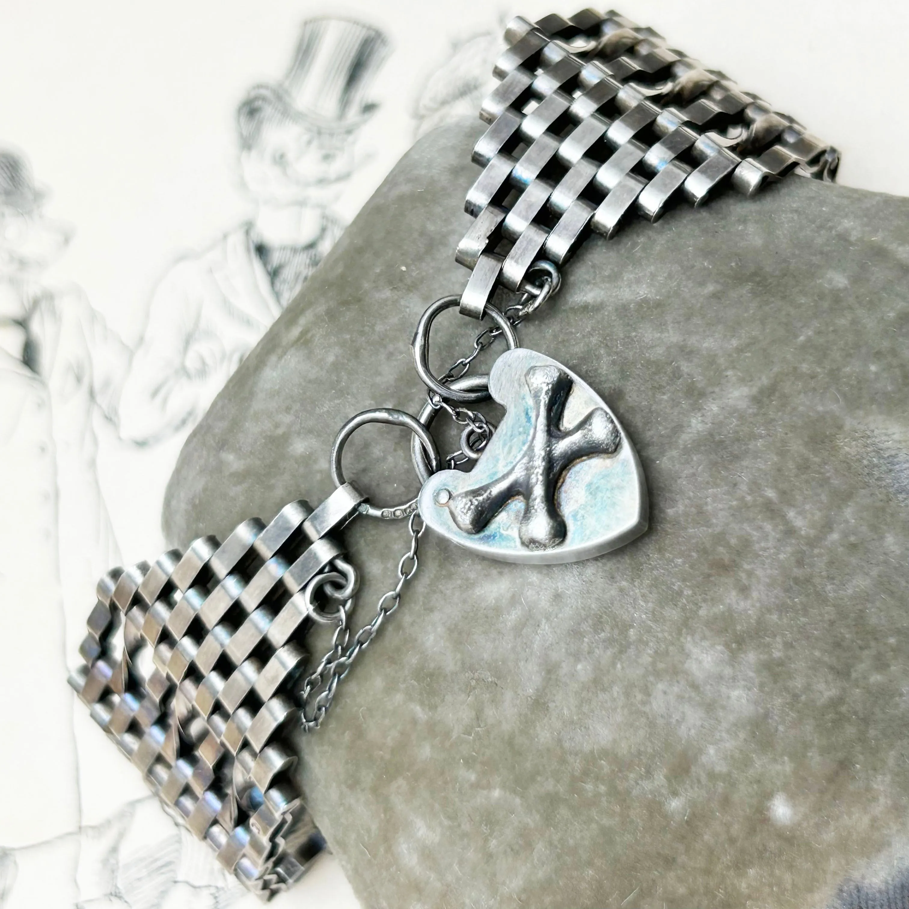 Memento Mori | Sterling Silver Garnet Skull Bracelet