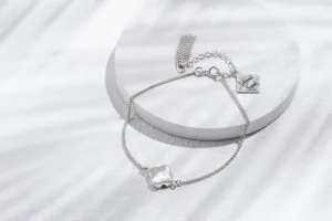 Mother-of-Pearl Clover Bracelet
