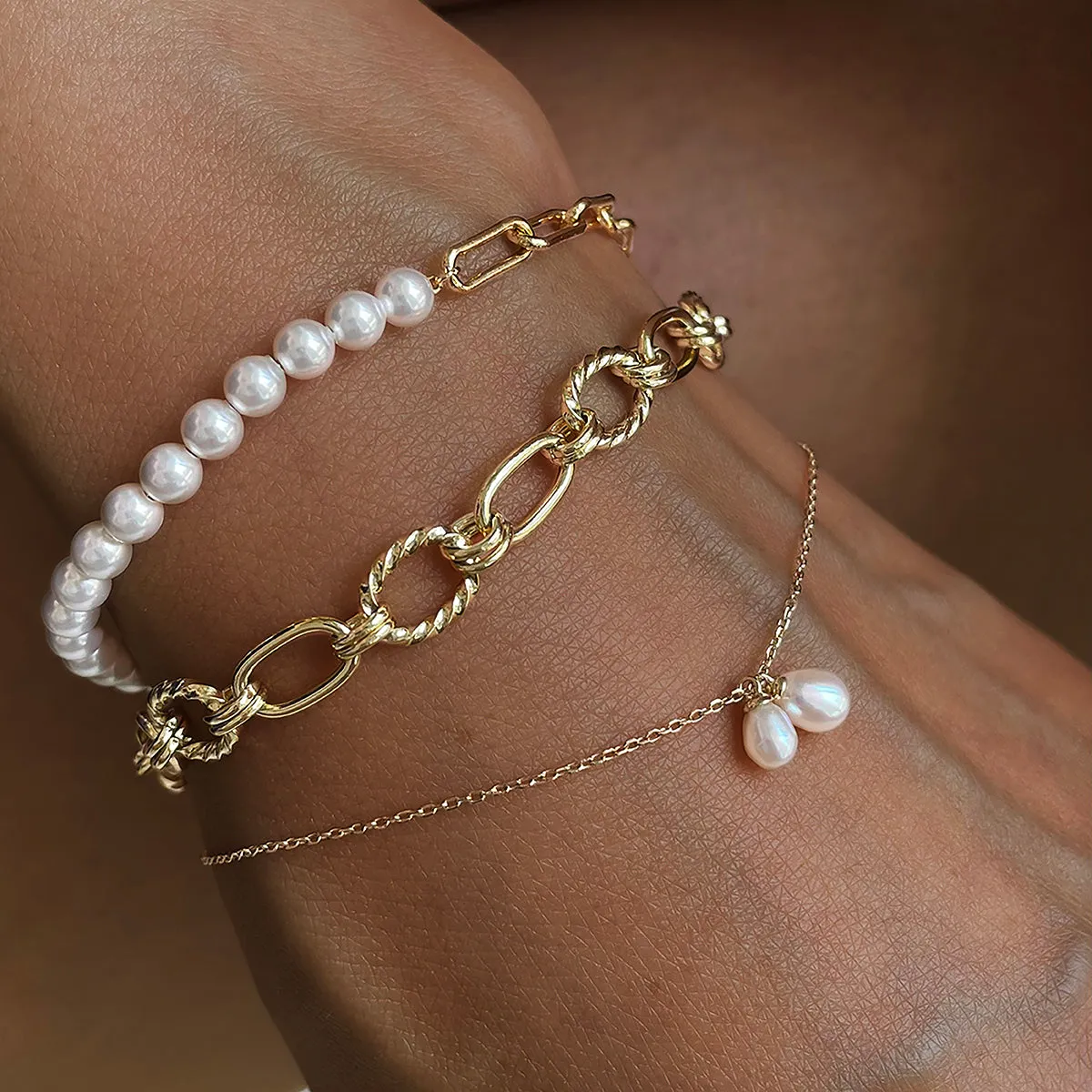 Oskar pearl bracelet