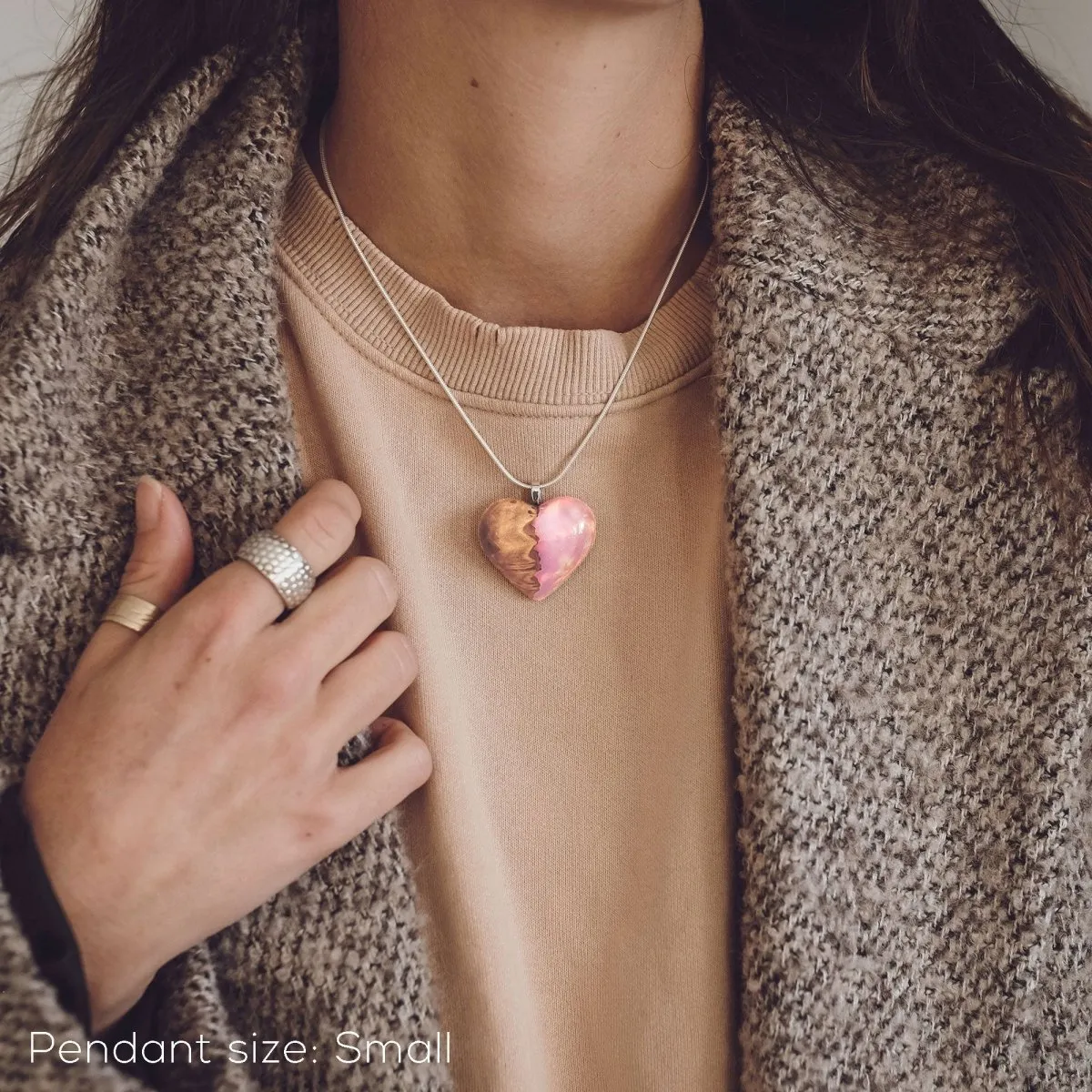 Pink Dream | opal pendant [heart]