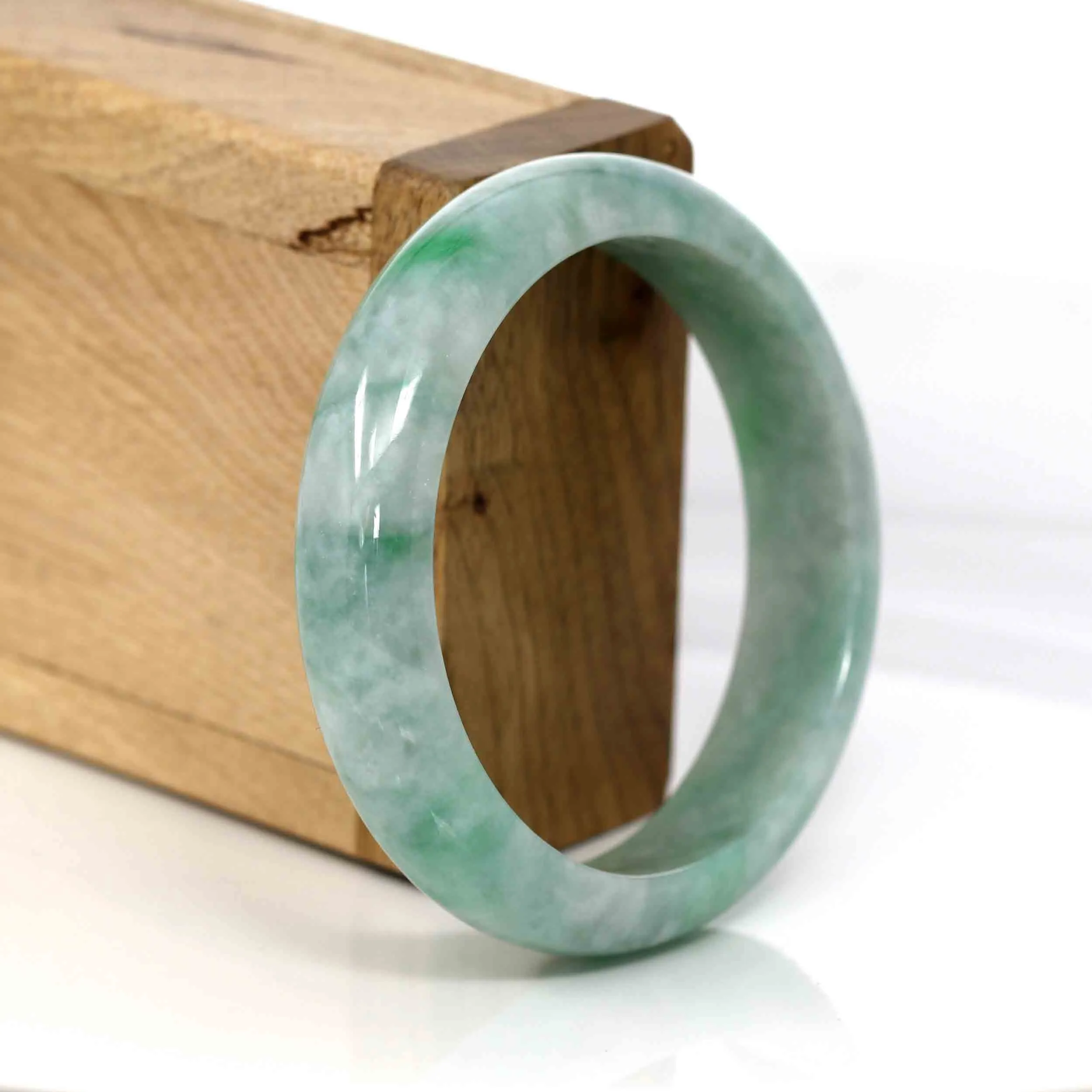 RealJade® Co. Classic Green Natural Jadeite Jade Bangle (56.54 mm) #568