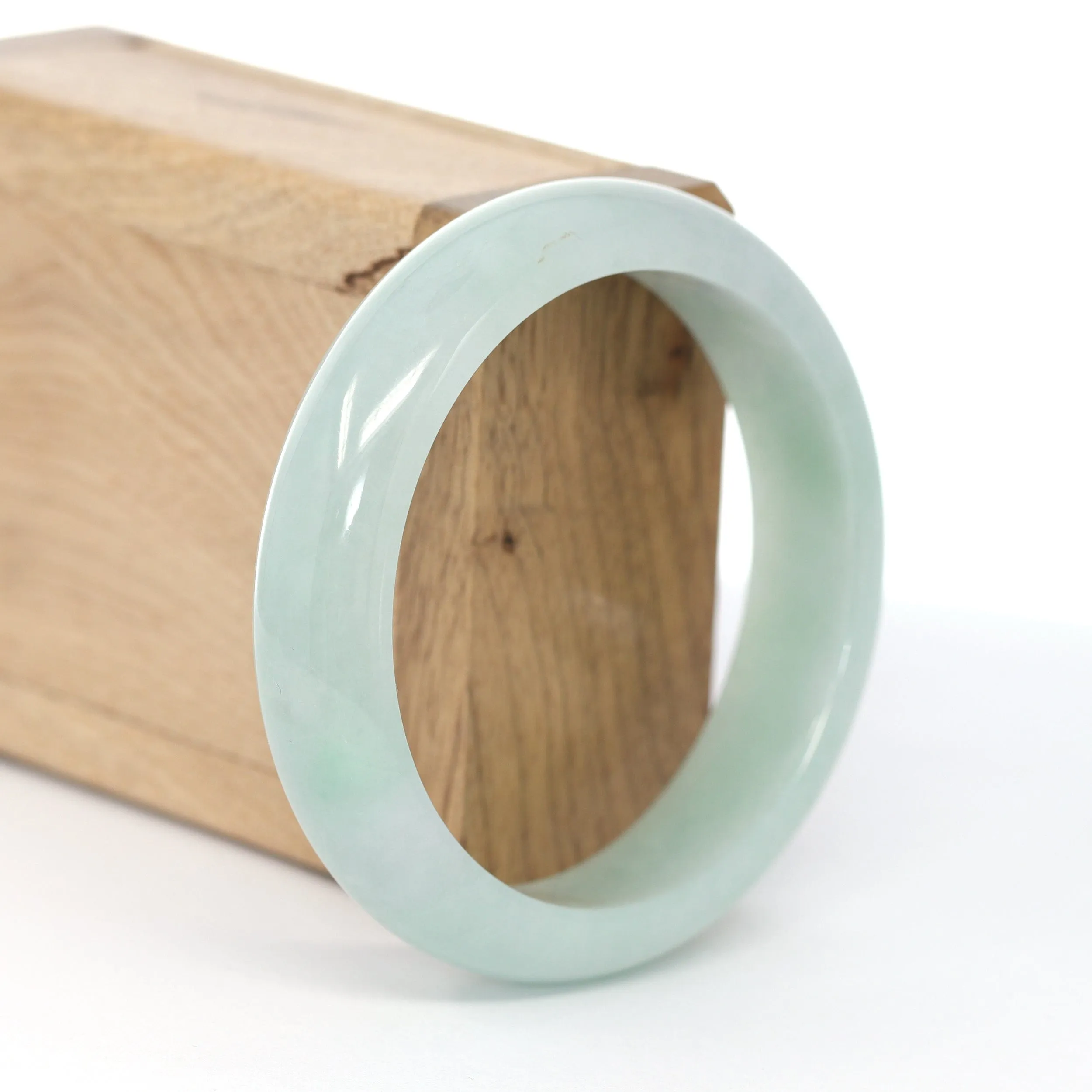 RealJade® Co. "Classic Bangle" Genuine Green Jadeite Jade Bangle ( 58.35 mm ) #598