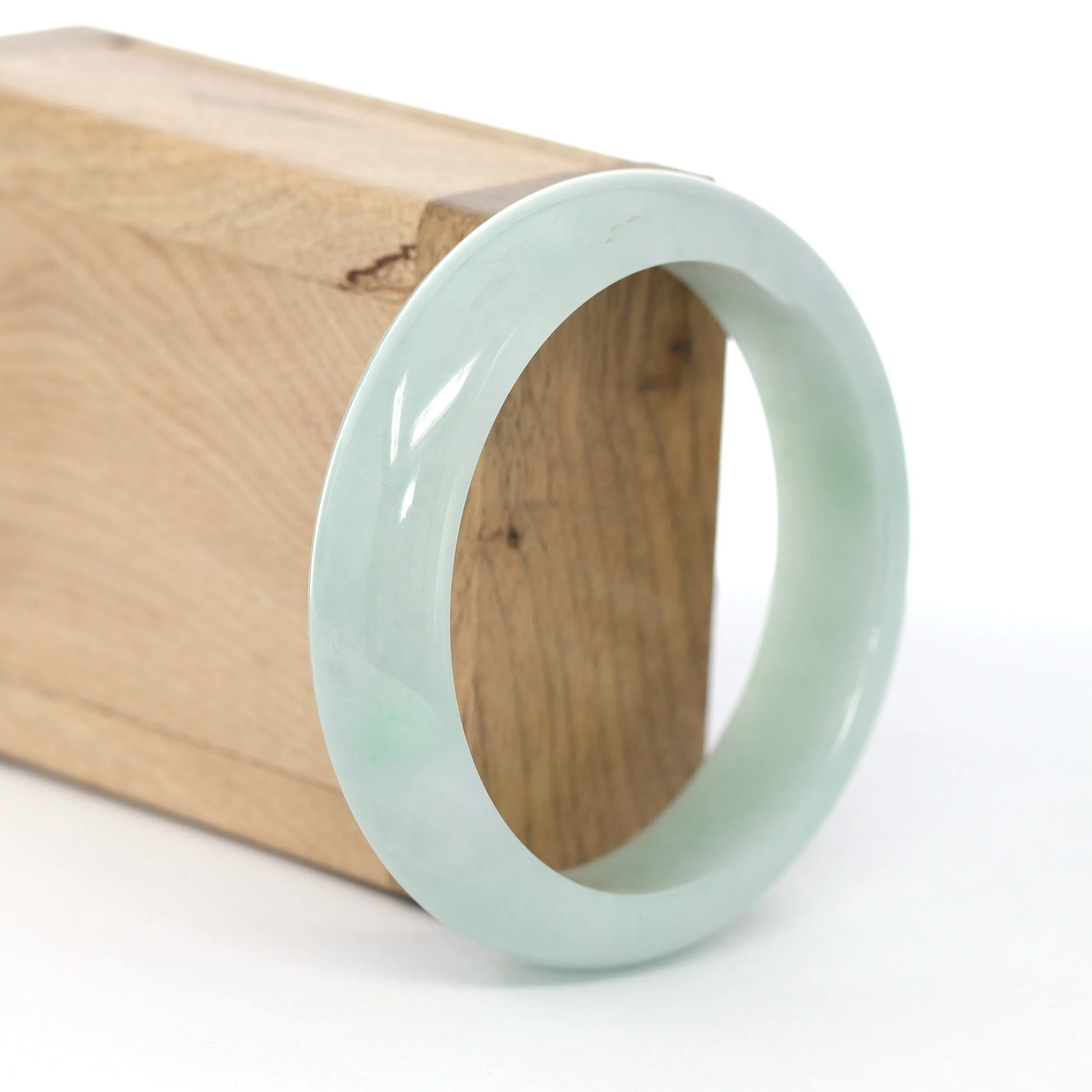 RealJade® Co. "Classic Bangle" Genuine Green Jadeite Jade Bangle ( 58.35 mm ) #598