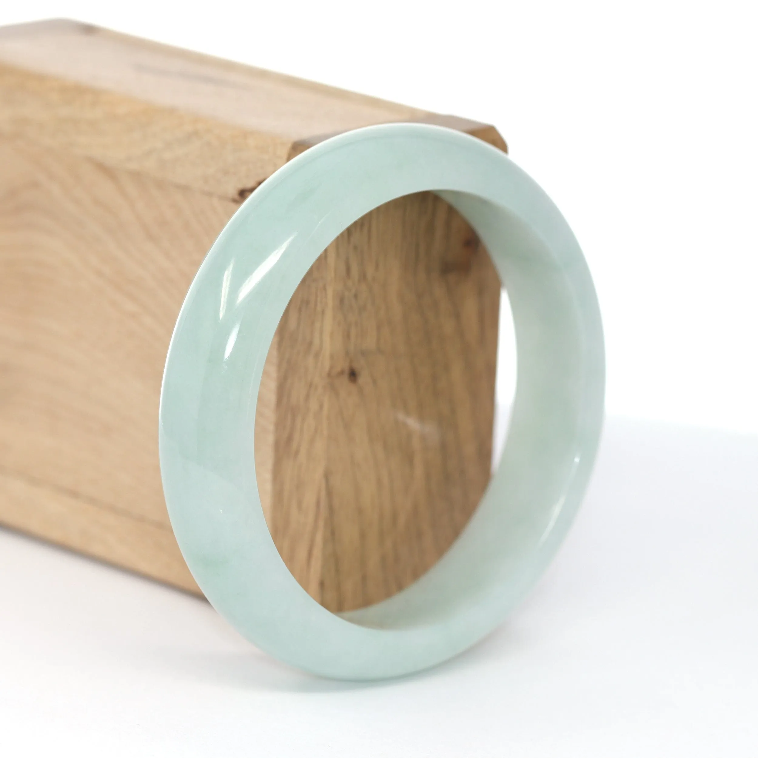RealJade® Co. "Classic Bangle" Genuine Green Jadeite Jade Bangle ( 58.35 mm ) #598