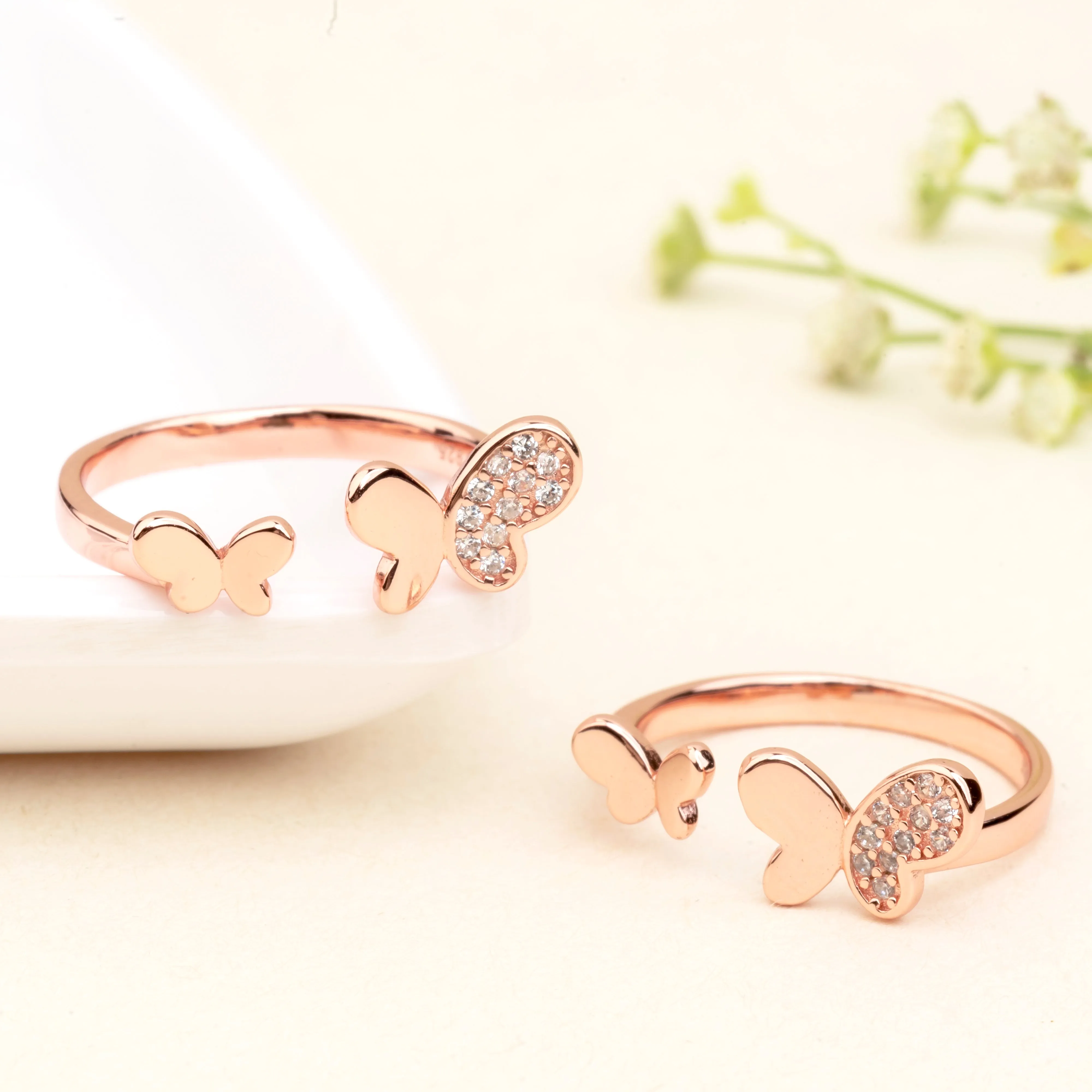 Silver Rose Chic Butterfly Toe Ring